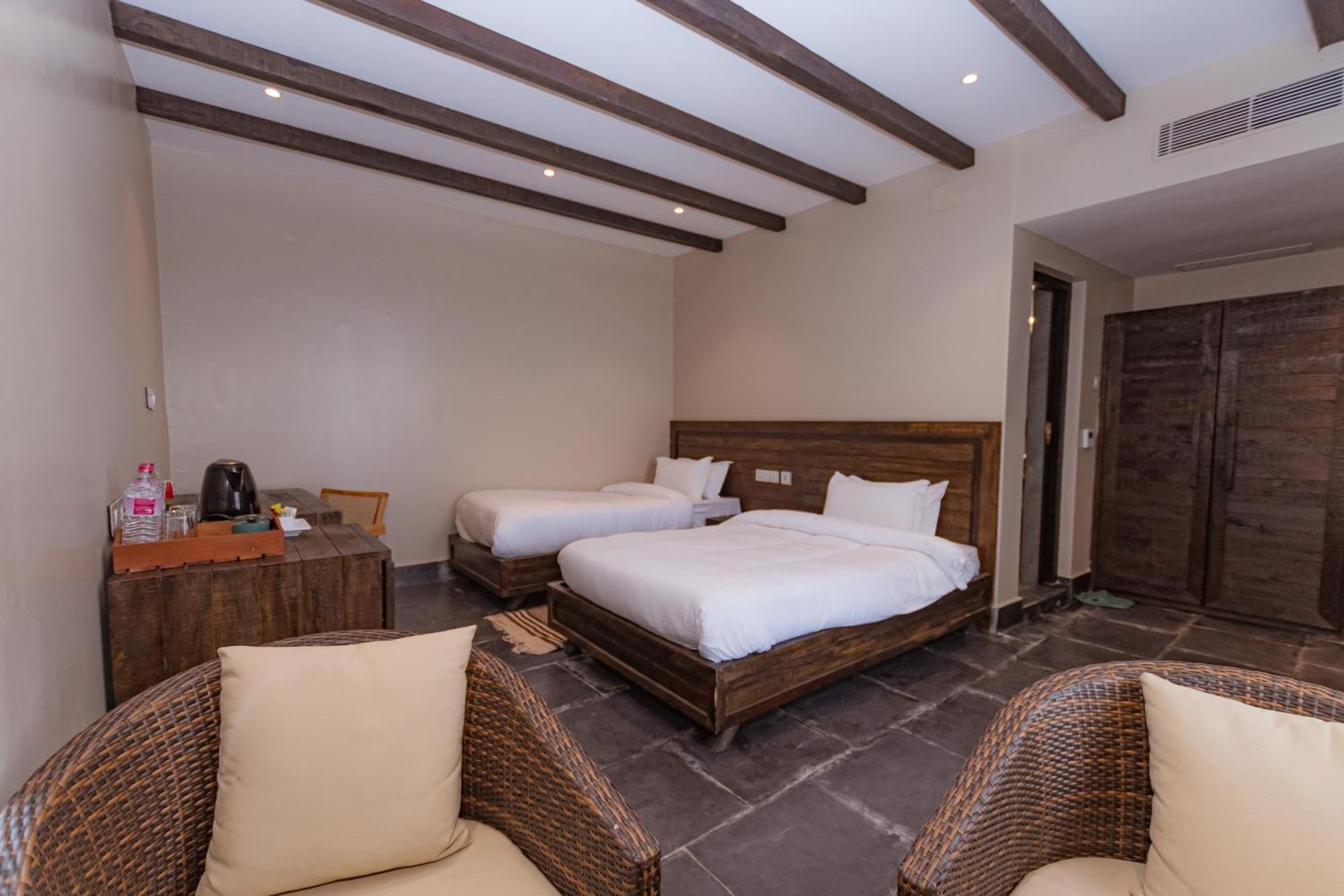 Hotel Raniban Retreat Pokhara Esterno foto