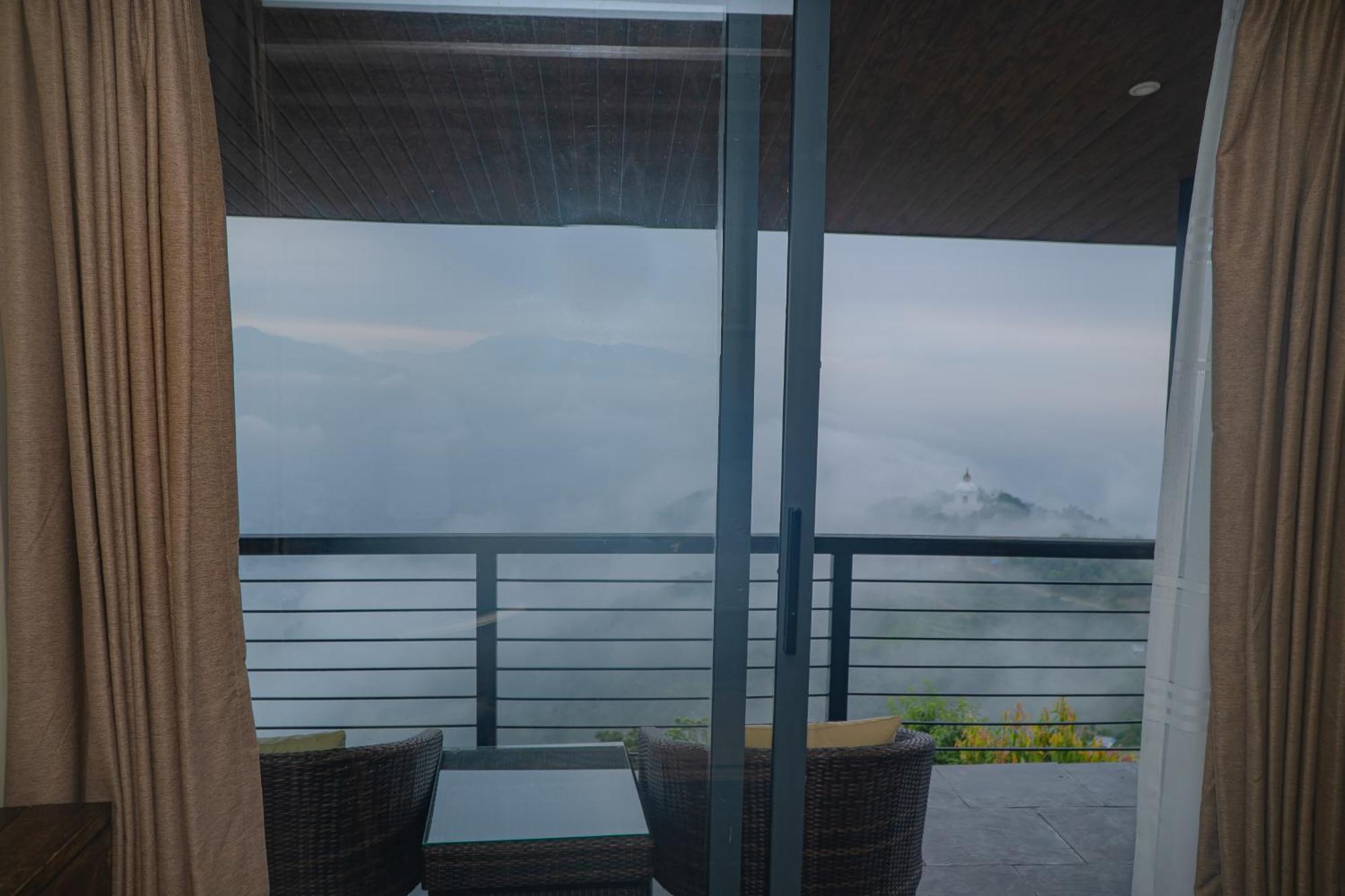 Hotel Raniban Retreat Pokhara Esterno foto