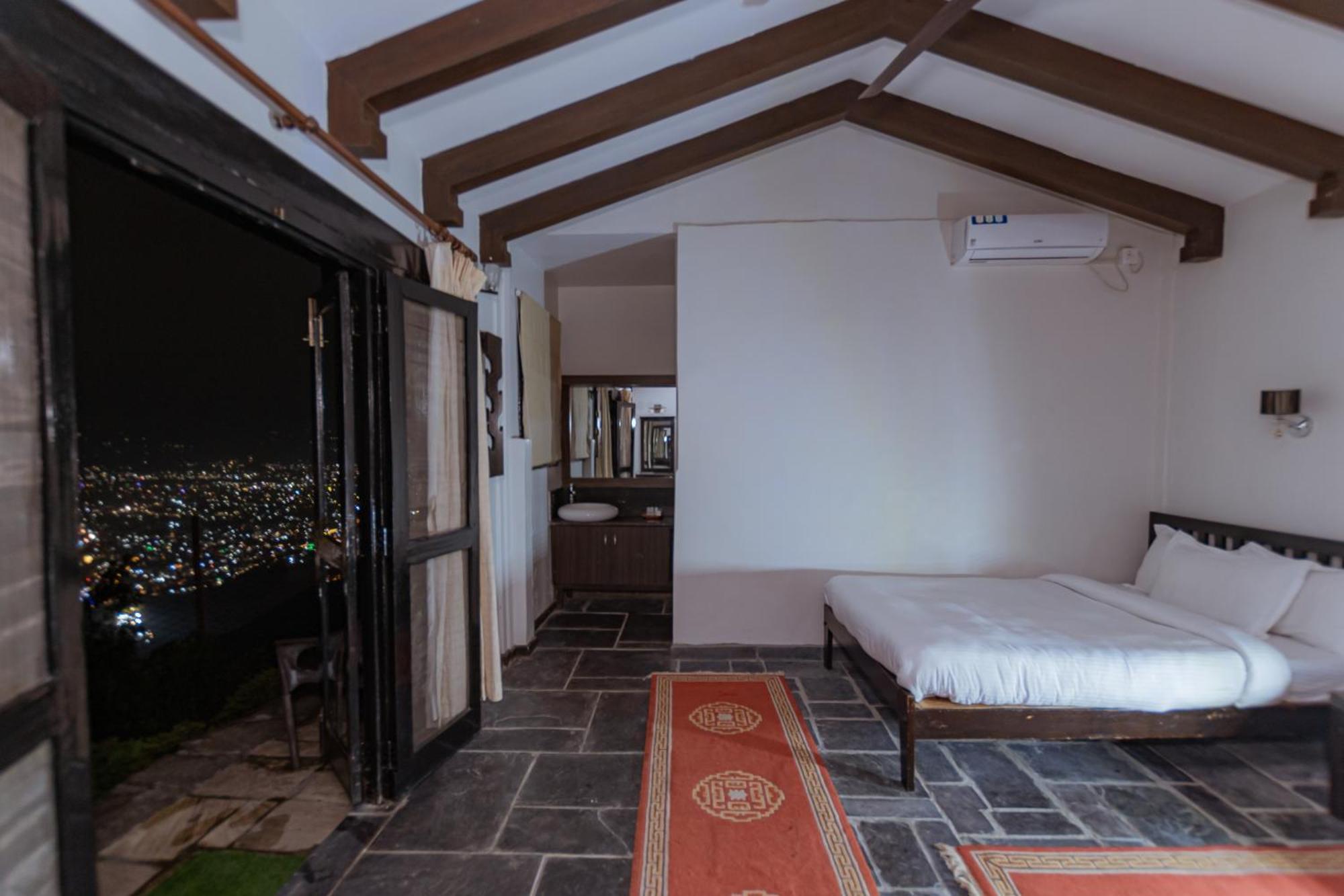 Hotel Raniban Retreat Pokhara Esterno foto