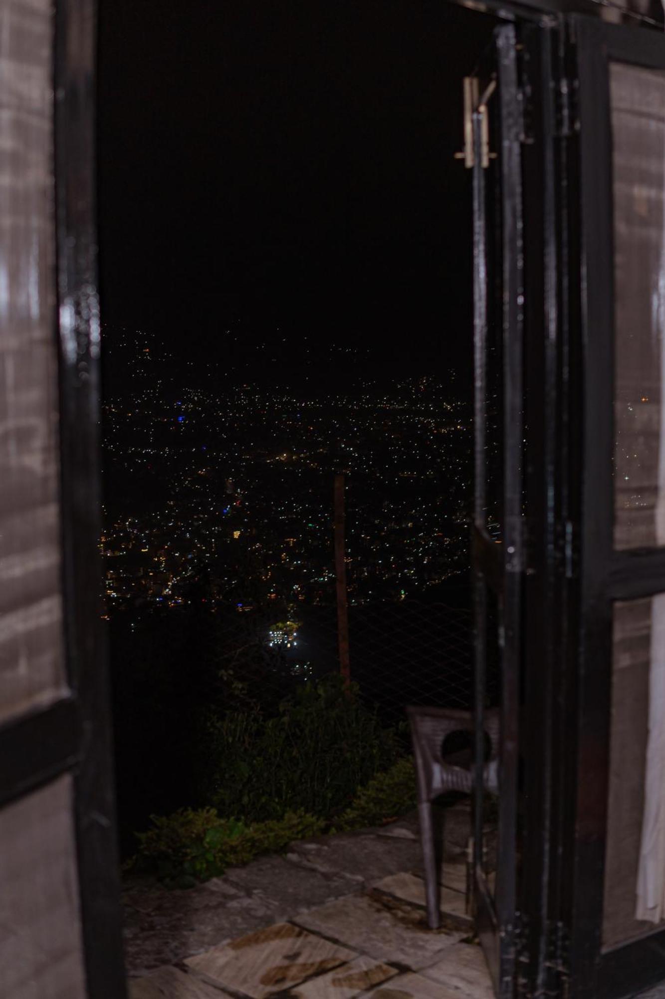 Hotel Raniban Retreat Pokhara Esterno foto