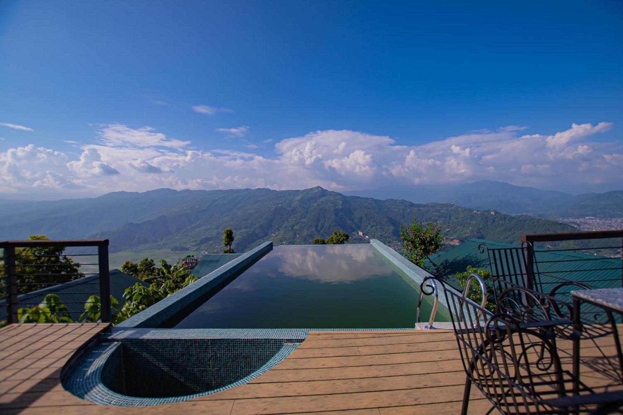 Hotel Raniban Retreat Pokhara Esterno foto